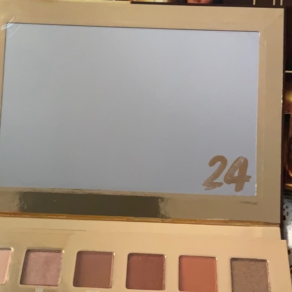 Kylie Eyeshadow palette 24k - Picture 5 of 5
